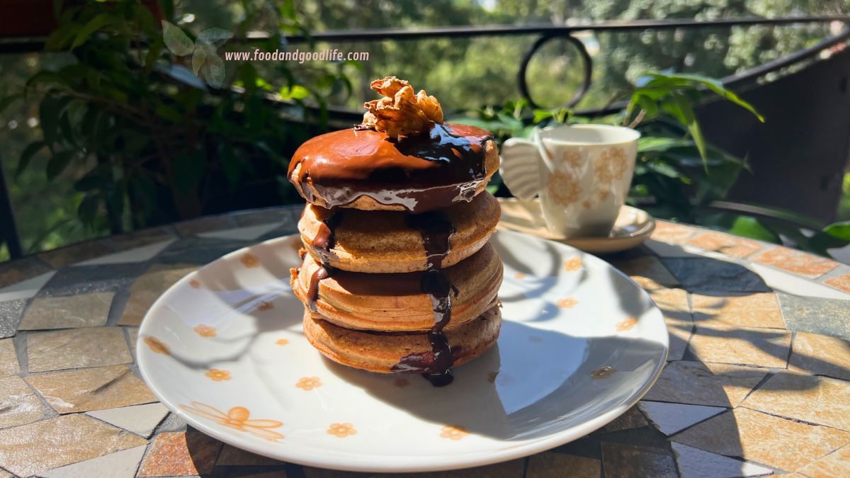 Pancake proteici con solo albumi, senza latte burro e zucchero raffinato